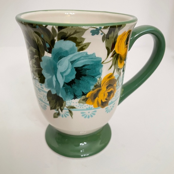 2 Authentic The Pioneer Woman Rose Shadow 18-Ounce Footed Latte Mug White Green - Picture 3 of 9